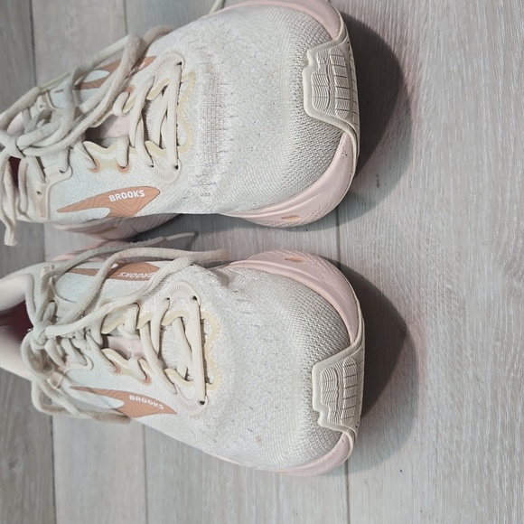 Brooks Women's Ghost Max Athletic Running Shoes Sneakers Sz 9.5 Medium B - Picture 5 of 12